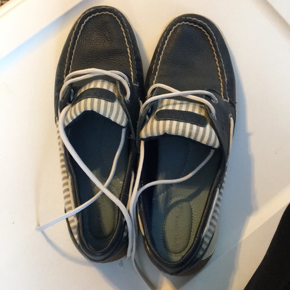 Blue and white stripped Sperry’s